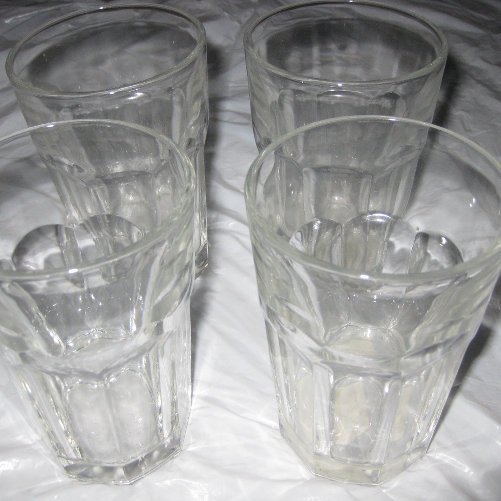 New SET of 4 Kitchen Dining GLASSES, CLEAR COLOR